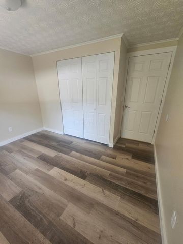 1726 Sunapple Way, Columbus, OH 43232