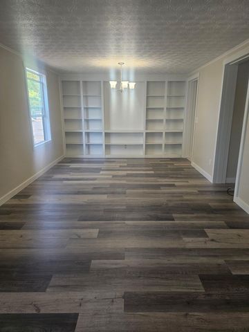 1726 Sunapple Way, Columbus, OH 43232
