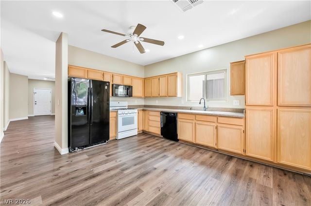 5954 Reflection Point Court, Las Vegas, NV 89110