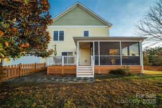 11 Forest Park Lane, Asheville, NC 28803