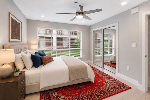 2201 Fountain View Drive 47, Houston, TX 77057