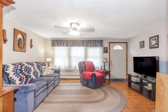 11 Pacific Boulevard, Nashua, NH 03051