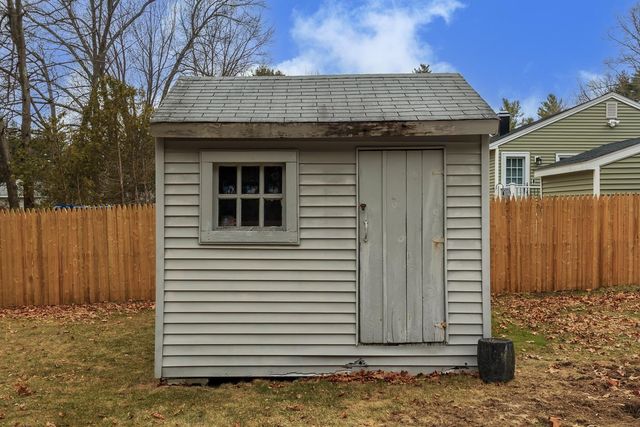 11 Pacific Boulevard, Nashua, NH 03051