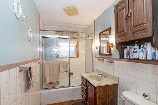 11 Pacific Boulevard, Nashua, NH 03051