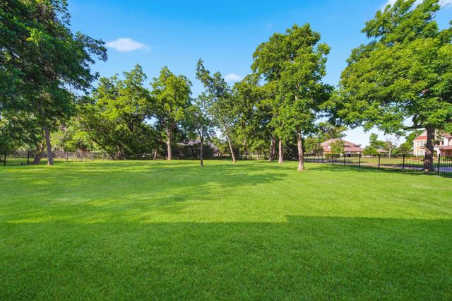 15 Bees Creek Court, Missouri City, TX 77459