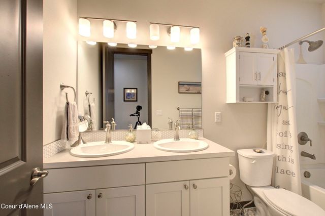 6940 N Hourglass DR, Coeur D'alene, ID 83815