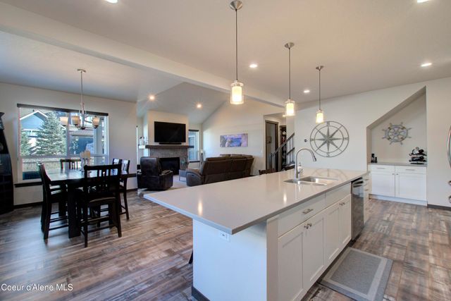 6940 N Hourglass DR, Coeur D'alene, ID 83815