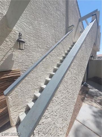 2761 Lodestone Drive 63, Las Vegas, NV 89117