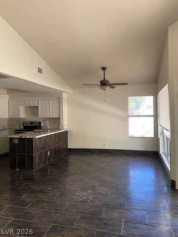 2761 Lodestone Drive 63, Las Vegas, NV 89117