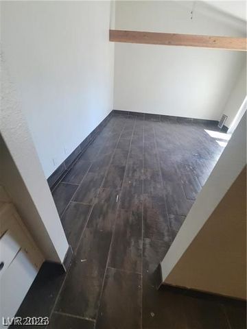 2761 Lodestone Drive 63, Las Vegas, NV 89117