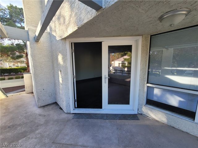 2761 Lodestone Drive 63, Las Vegas, NV 89117