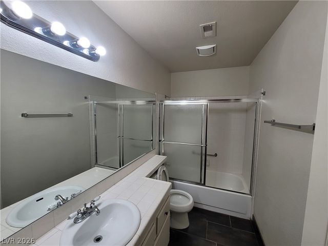 2761 Lodestone Drive 63, Las Vegas, NV 89117