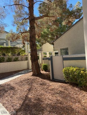 2761 Lodestone Drive 63, Las Vegas, NV 89117
