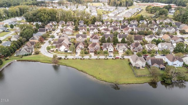 842 New Charleston Drive, Fuquay Varina, NC 27526