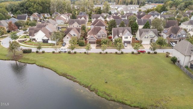 842 New Charleston Drive, Fuquay Varina, NC 27526