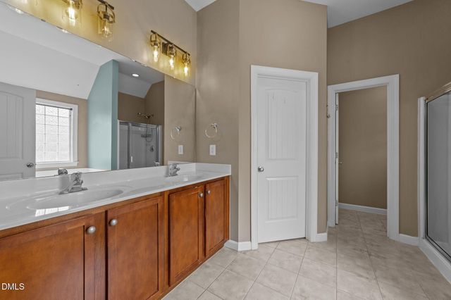 842 New Charleston Drive, Fuquay Varina, NC 27526