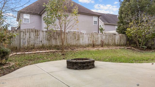 842 New Charleston Drive, Fuquay Varina, NC 27526