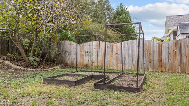 842 New Charleston Drive, Fuquay Varina, NC 27526