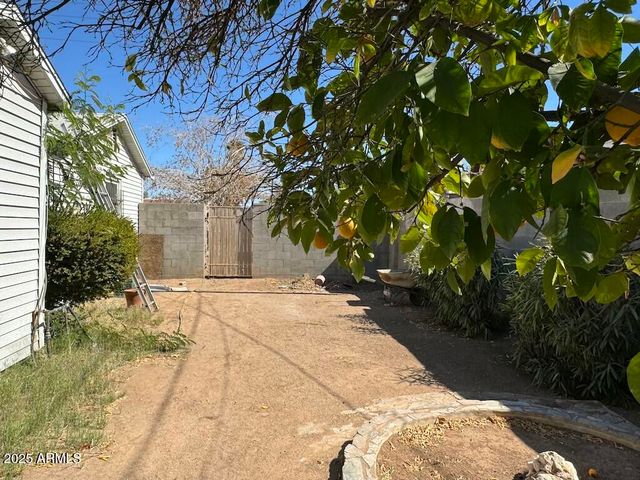 1010 N 18th st Street, Phoenix, AZ 85006