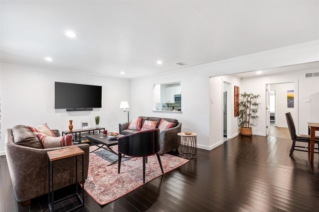 3545 Northwest Parkway, University Park, TX 75225