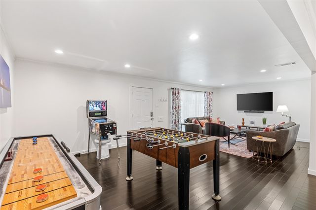 3545 Northwest Parkway, University Park, TX 75225