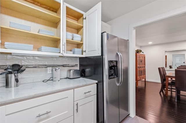 3545 Northwest Parkway, University Park, TX 75225