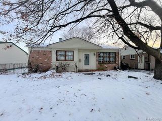 30939 Hiveley Street, Westland, MI 48186