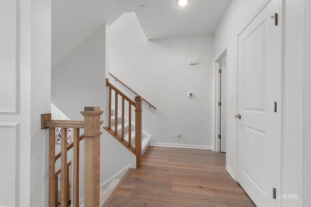 230 Timberleaf Circle, Roselle, IL 60172