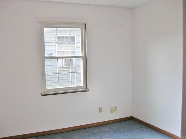 1045 Hensz Avenue, Evansville, IN 47711