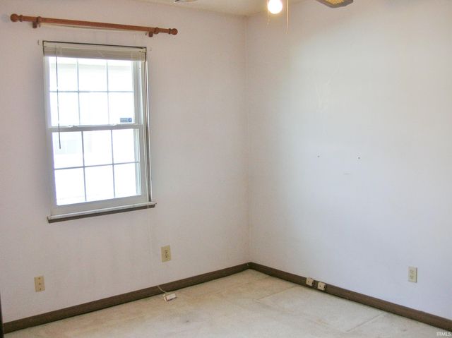 1045 Hensz Avenue, Evansville, IN 47711