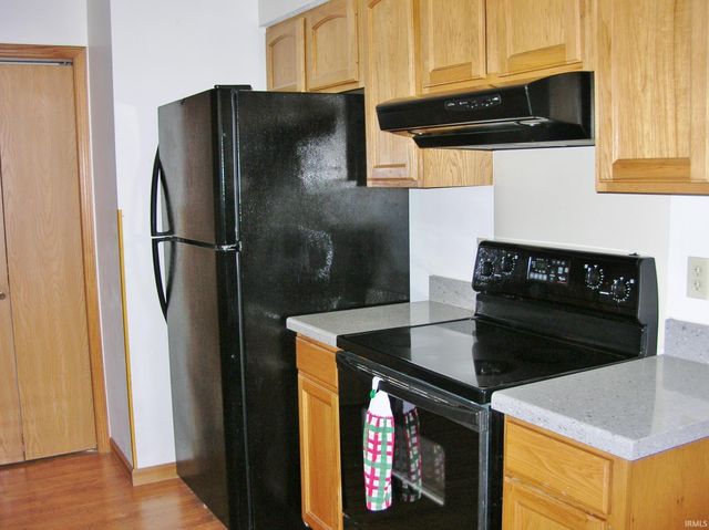 1045 Hensz Avenue, Evansville, IN 47711