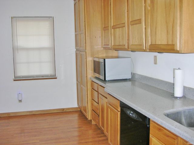 1045 Hensz Avenue, Evansville, IN 47711