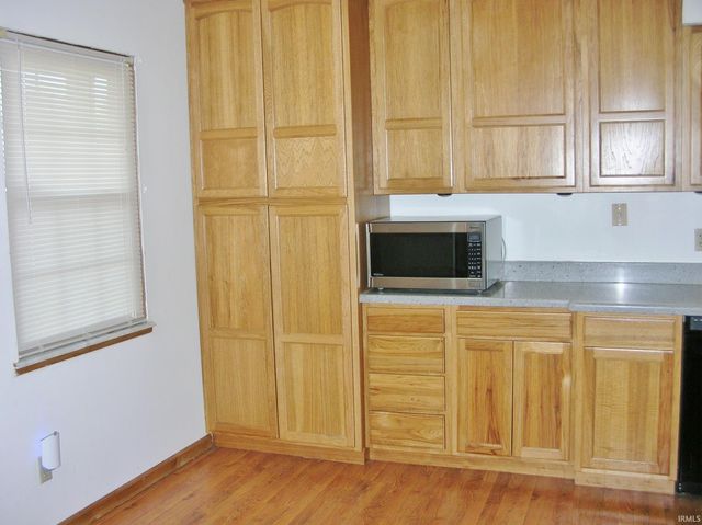 1045 Hensz Avenue, Evansville, IN 47711