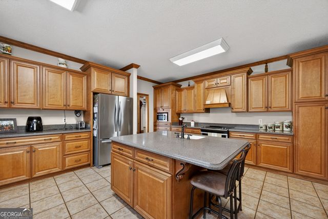 179 Stone Edge Drive, Gray, GA 31032