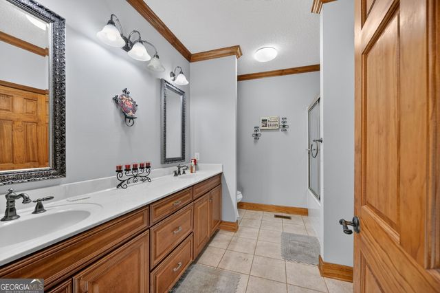 179 Stone Edge Drive, Gray, GA 31032