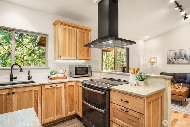 4817 288th Avenue NE, Redmond, WA 98053