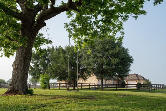 8271 Fm 529 Rd, Bellville, TX 77418