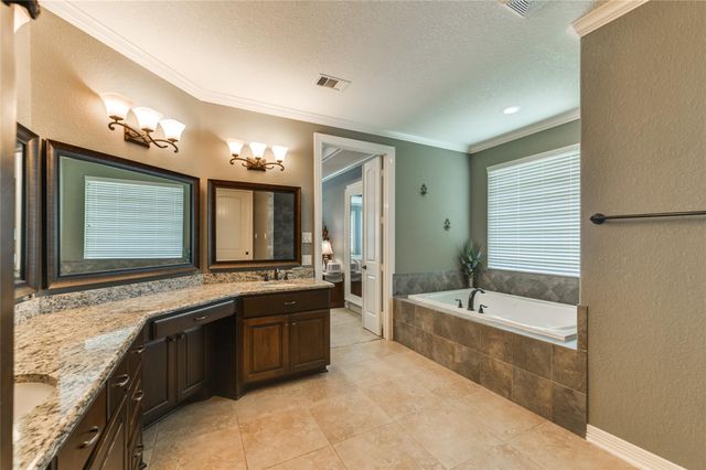 8271 Fm 529 Rd, Bellville, TX 77418