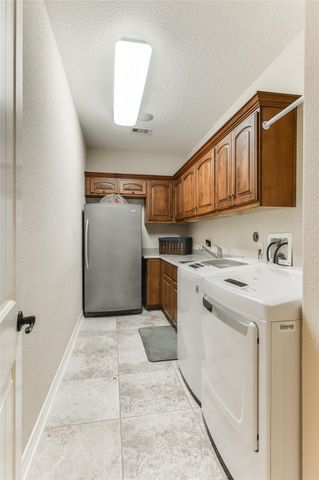 8271 Fm 529 Rd, Bellville, TX 77418