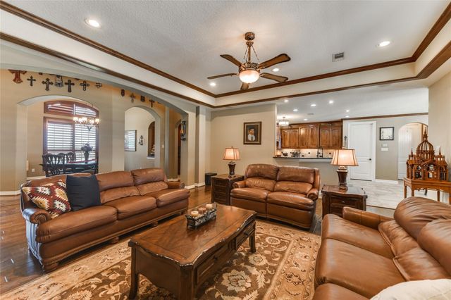 8271 Fm 529 Rd, Bellville, TX 77418