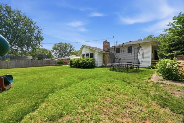 301 Walnut Lane, Apple Valley, MN 55124