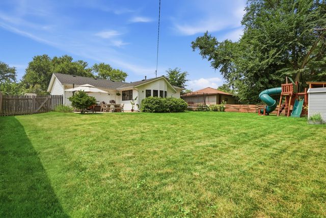 301 Walnut Lane, Apple Valley, MN 55124