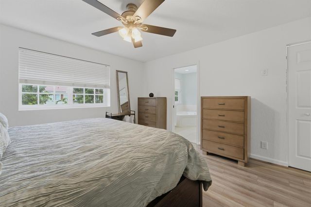 4542 Danson Way, Delray Beach, FL 33445