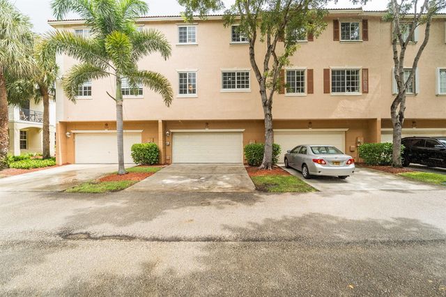 4542 Danson Way, Delray Beach, FL 33445