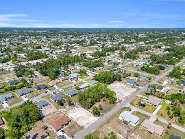 4204 3RD ST W, Lehigh Acres, FL 33971