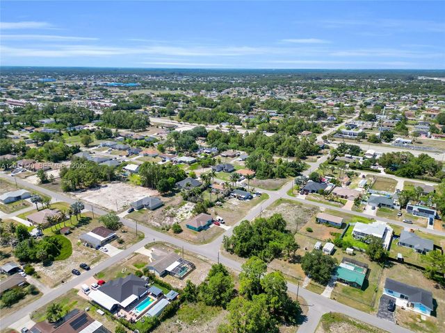 4204 3RD ST W, Lehigh Acres, FL 33971