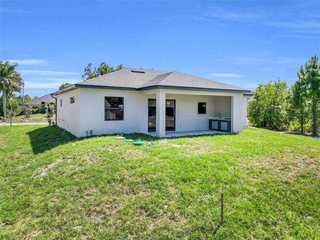 4204 3RD ST W, Lehigh Acres, FL 33971