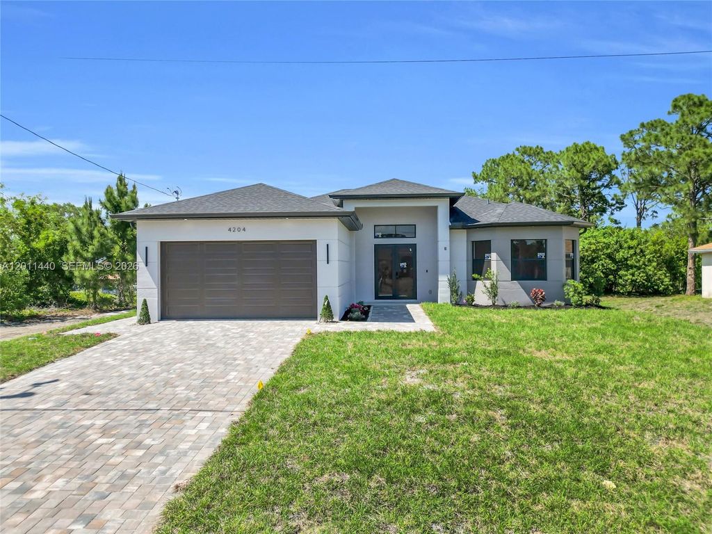 4204 3RD ST W, Lehigh Acres, FL 33971