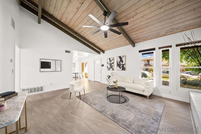 1250 E Madison Ave C, El Cajon, CA 92021