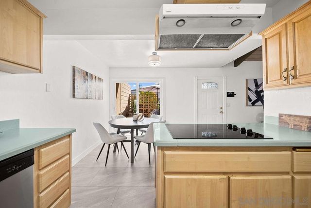 1250 E Madison Ave C, El Cajon, CA 92021